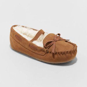 Toddler Girls' Celina Moccasin Slippers - Cat & Jack